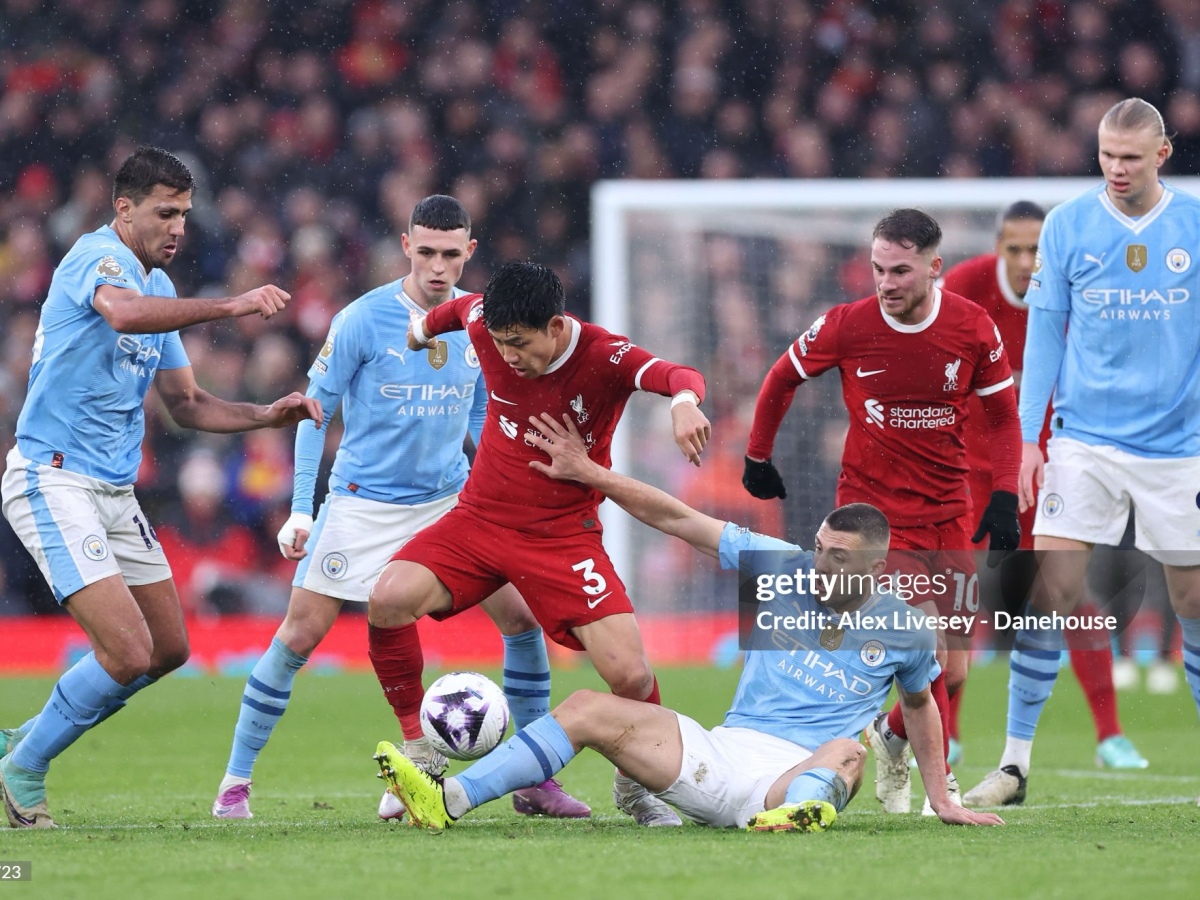 Stalemate at Anfield As The Title Race Goes Down To One Point